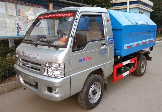 國五福田馭菱勾臂式垃圾車